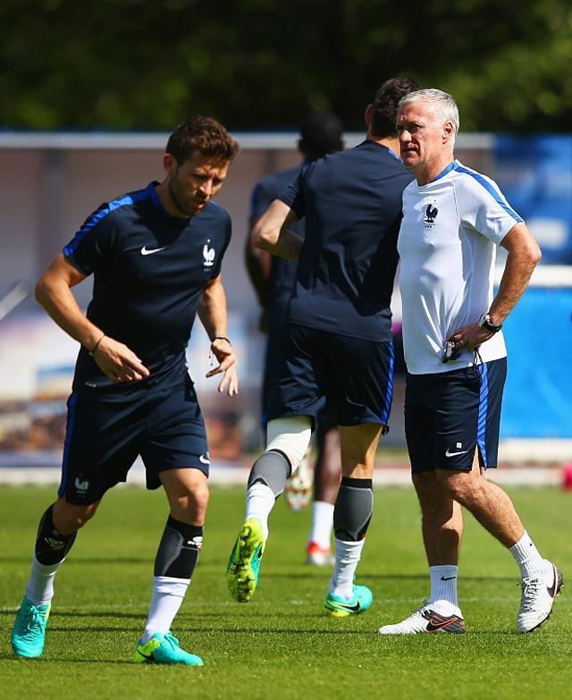 友博体育平台 -关于今晨法国杯焦点战，阿贾克斯再遭质疑，引发热议，医务组通报恢复的信息